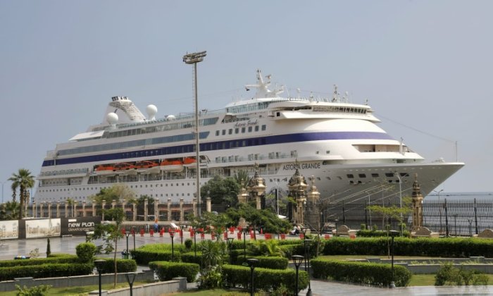 في زيارتها الثانية.. ميناء غرب بورسعيد يستقبل السفينة السياحية «ASTORIA GRANDE»