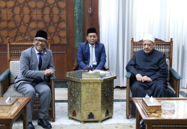 الإمام الطيب: أعداد الطلاب الإندونيسيين بالأزهر تجاوزت 20 ألف طالب وطالبة