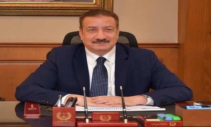 محافظ بورسعيد يتابع تنفيذ أكثر من 100 مشروع ويوجه بالتوسع في المسطحات الخضراء وتطوير الميادين والحدائق