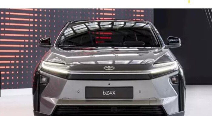 تويوتا bZ4X تدخل سباق السيارات الكهربائية في مصر.. السعر والمواصفات