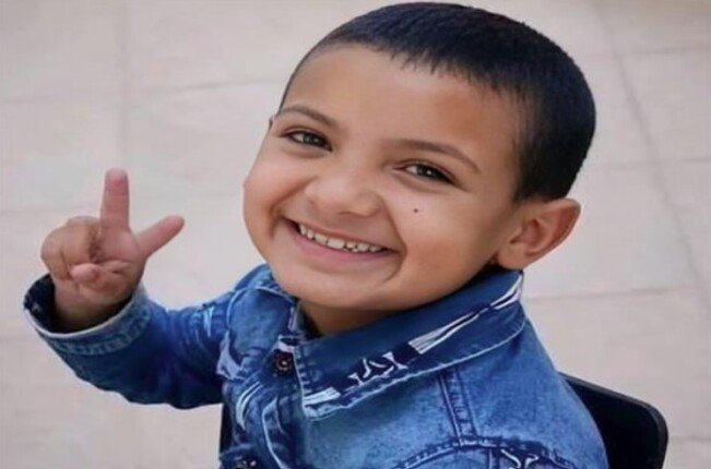 قصة الطفل أيوب الجزائري بعد وفاته.. كيف سقط في البئر ولماذا فشلت محاولات إنقاذه 4 أيام؟