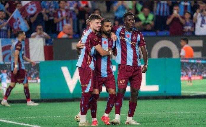 «صلاح» يقود تشكيل طرابزون المتوقع ضد جلطة سراي في قمة الدوري التركي