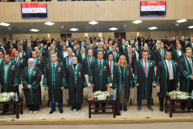 رئيس جامعة بنها يشهد احتفالية الجامعة بيوم التميز العلمي