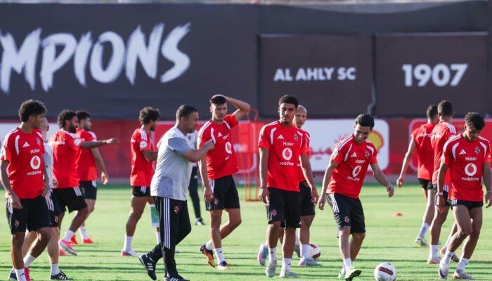 عموتة يحسم خطة الأهلي أمام بترول أسيوط قبل مواجهة الزمالك