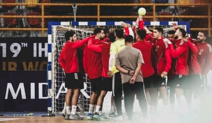الأهلي يهزم فوكس برلين ويضرب وموعدًا ناريًا مع الزمالك على برونزية مونديال الأندية لليد