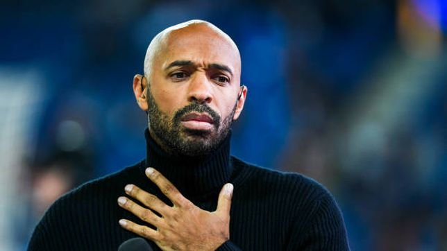 هنري: محمد صلاح لم يكن سبب أزمة ليفربول.. ويستحق الاحترام بعد هاتريك جالطة سراي