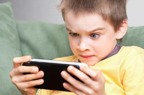 تنظيم الاتصالات يكشف آليات تطبيق ضوابط استخدام الأطفال لمواقع التواصل الاجتماعي