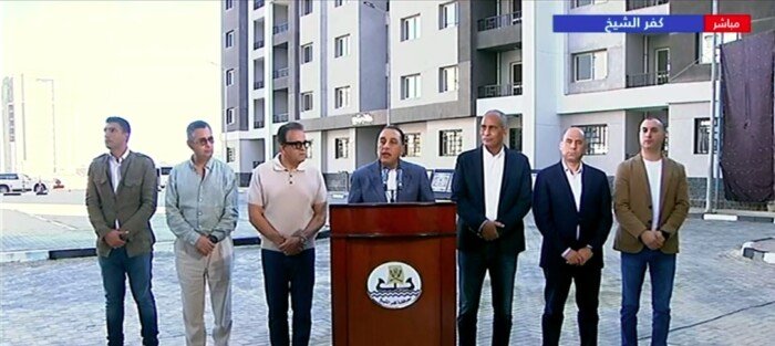 بث مباشر.. رئيس الوزراء يعقد مؤتمرًا صحفيًا عقب تفقده عددًا من المشروعات بكفر الشيخ