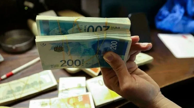 ماذا وراء تأجيل الاحتلال قطع العلاقات المصرفية مع البنوك الفلسطينية حتى نهاية 2026؟