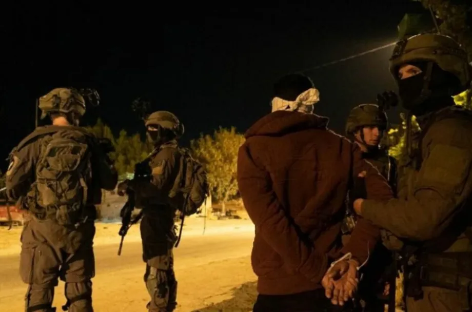 في آب.. 500 حالة اعتقال في الضفة والقدس وإعلان استشهاد أسير من غزة