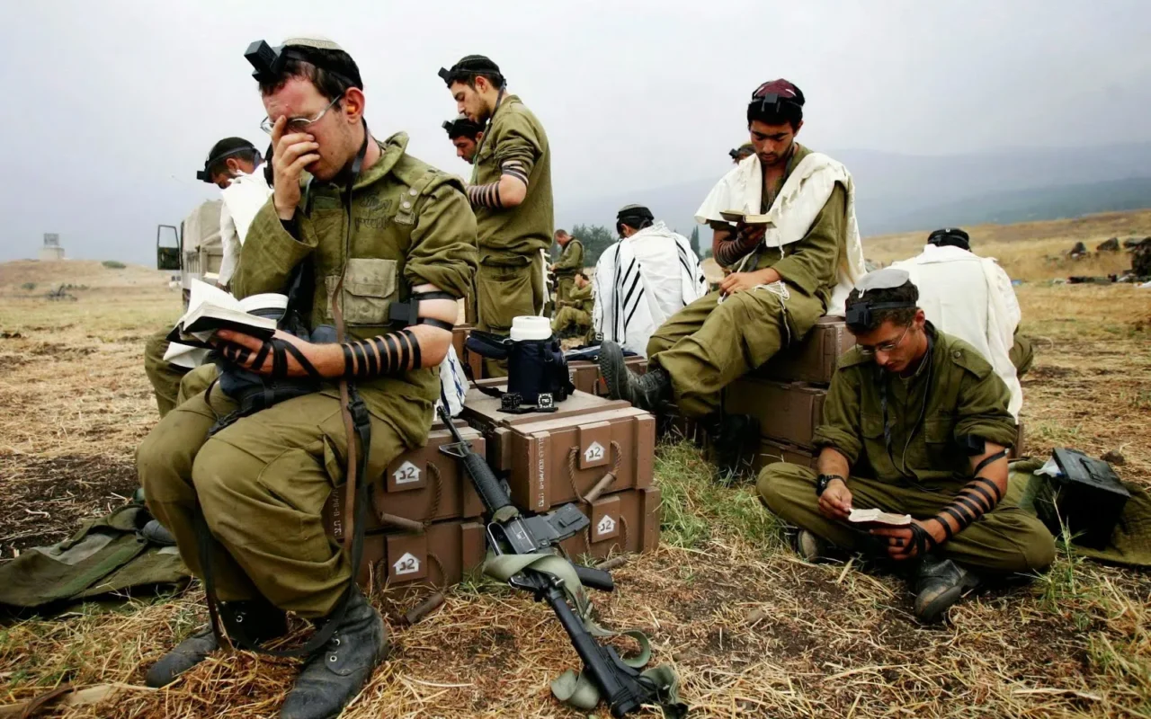 بما فيهم الرضع… كتاب يكشف عن تصريحات لحاخامات تدعو لإبادة الفلسطينيين