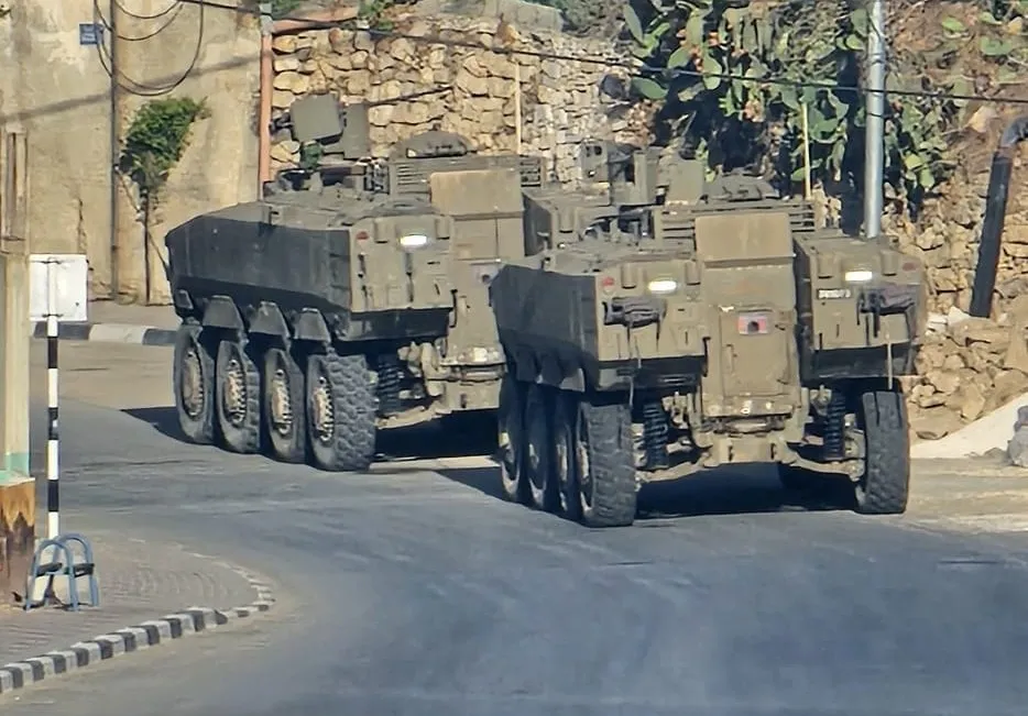 اقتحامات الاحتلال بالضفة.. اعتقالات وتنكيل بالفلسطينيين ومدرعات تقتحم سلفيت