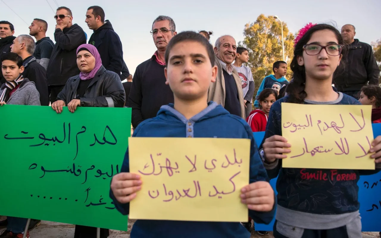 تظاهرة في قلنسوة احتجاجًا على هدم المنازل وسط استنفار للاحتلال