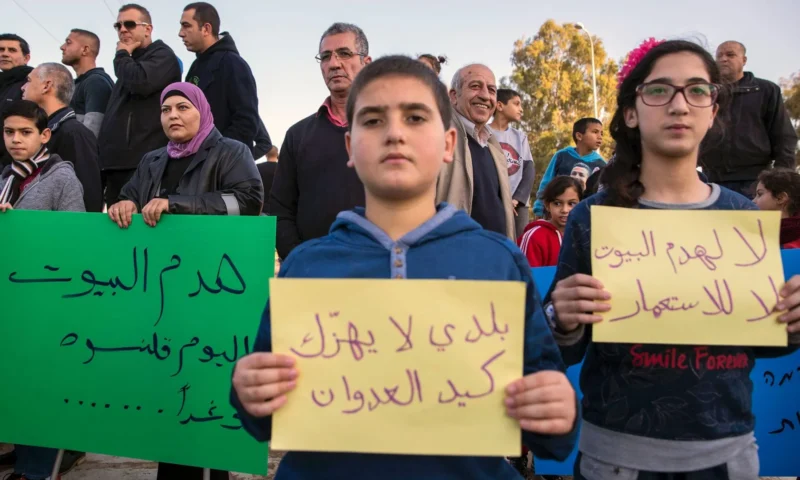 تظاهرة في قلنسوة احتجاجًا على هدم المنازل وسط استنفار للاحتلال