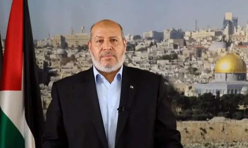 الحية: المنطقة تعيش على صفيح ساخن بوابة استقرارها الشعب الفلسطيني