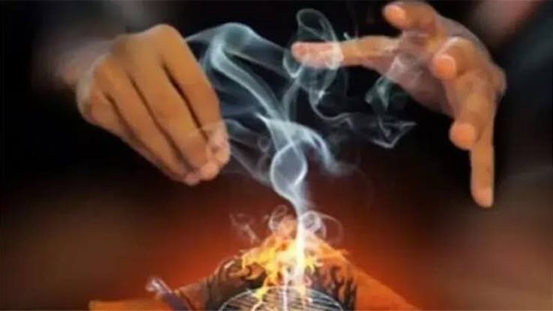 تفسير رؤيا الساحر في المنام وعلاقتها بالنجاة من شرور كبيرة