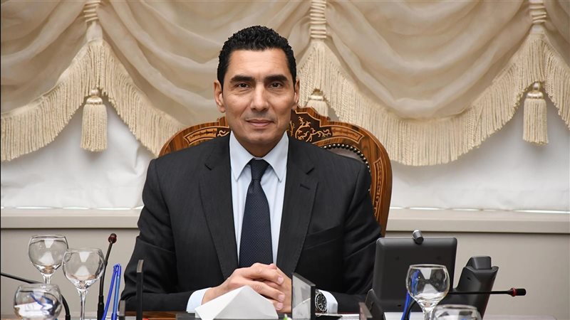 وزير الرياضة يقرر فتح مراكز الشباب مجانا لمدة أسبوع للصم وضعاف السمع