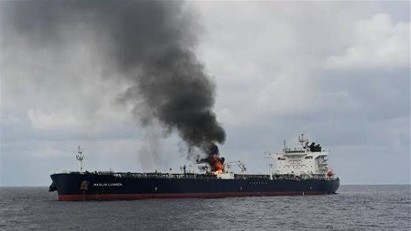 هيئة بحرية بريطانية: تعرض ناقلة نفط لـ3 مقذوفات مجهولة أثناء عبورها مضيق هرمز