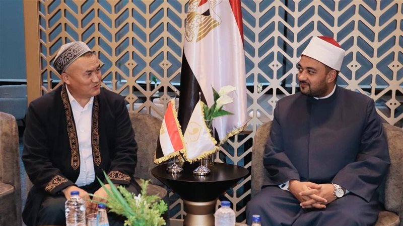 أمين «الأعلى للشئون الإسلامية» ومفتي منغوليا يبحثان سبل التعاون الديني والعلمي