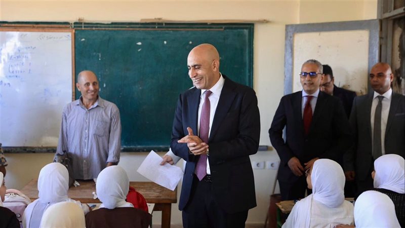 وزير التربية والتعليم يتفقد عددا من مدارس محافظة كفر الشيخ