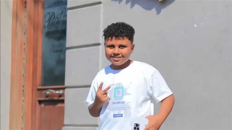 حكاية «المنقذ الصغير».. كيف أنقذ محمد رجب والده من الموت بسرعة تصرفه؟ (إنفوجراف)