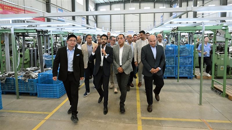رئيس الوزراء يفتتح مصنع “ليجيالونغ” لصناعة الفرش ومنتجات الأبواب والنوافذ