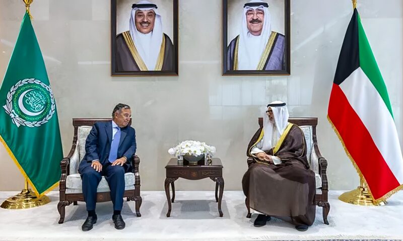 نبيل فهمي يزور مقر وزارة الخارجية الكويتية ويلتقي وزير الخارجية في إطار زيارته الرسمية لدولة الكويت
