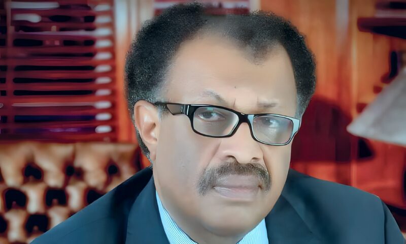 أمير تاج السر…الكتابة الإبداعية سر يصعب فك طلاسمه