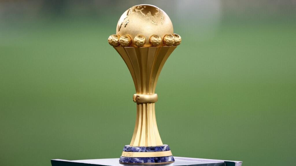 خشية نقص العوائد المالية… الكاف يتراجع عن تنظيم كأس أمم أفريقيا كل أربعة أعوام