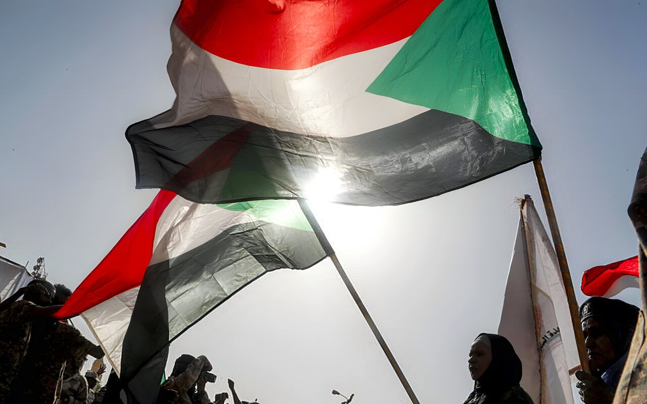 السودان: أكثر من 100 قتيل في هجمات بمسيّرات على كردفان ودارفور والخرطوم