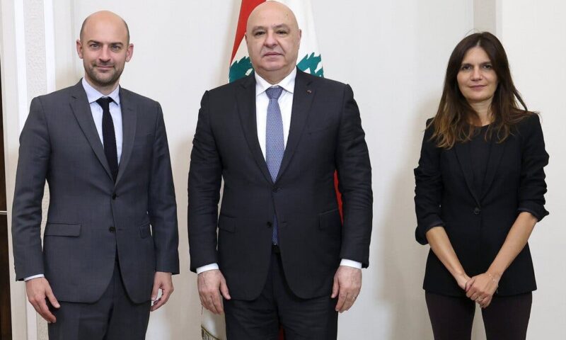 الرئيس اللبناني: نرغب في التمديد لليونيفيل وبأي صيغة تضمن وجوداً دولياً جنوبي البلاد