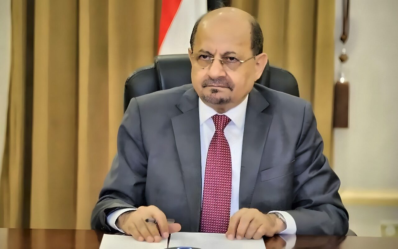 الزنداني عن “فجر اليمن”: استعادة سلطة الدولة لا تنفصل عن أمن الملاحة الدولية
