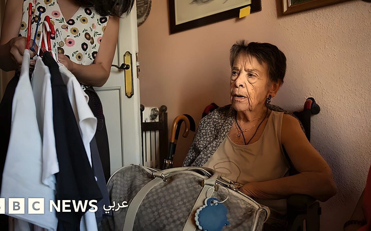 وفاة الإسبانية التي أثار قرار إخلائها من منزلها احتجاجات في أنحاء البلاد