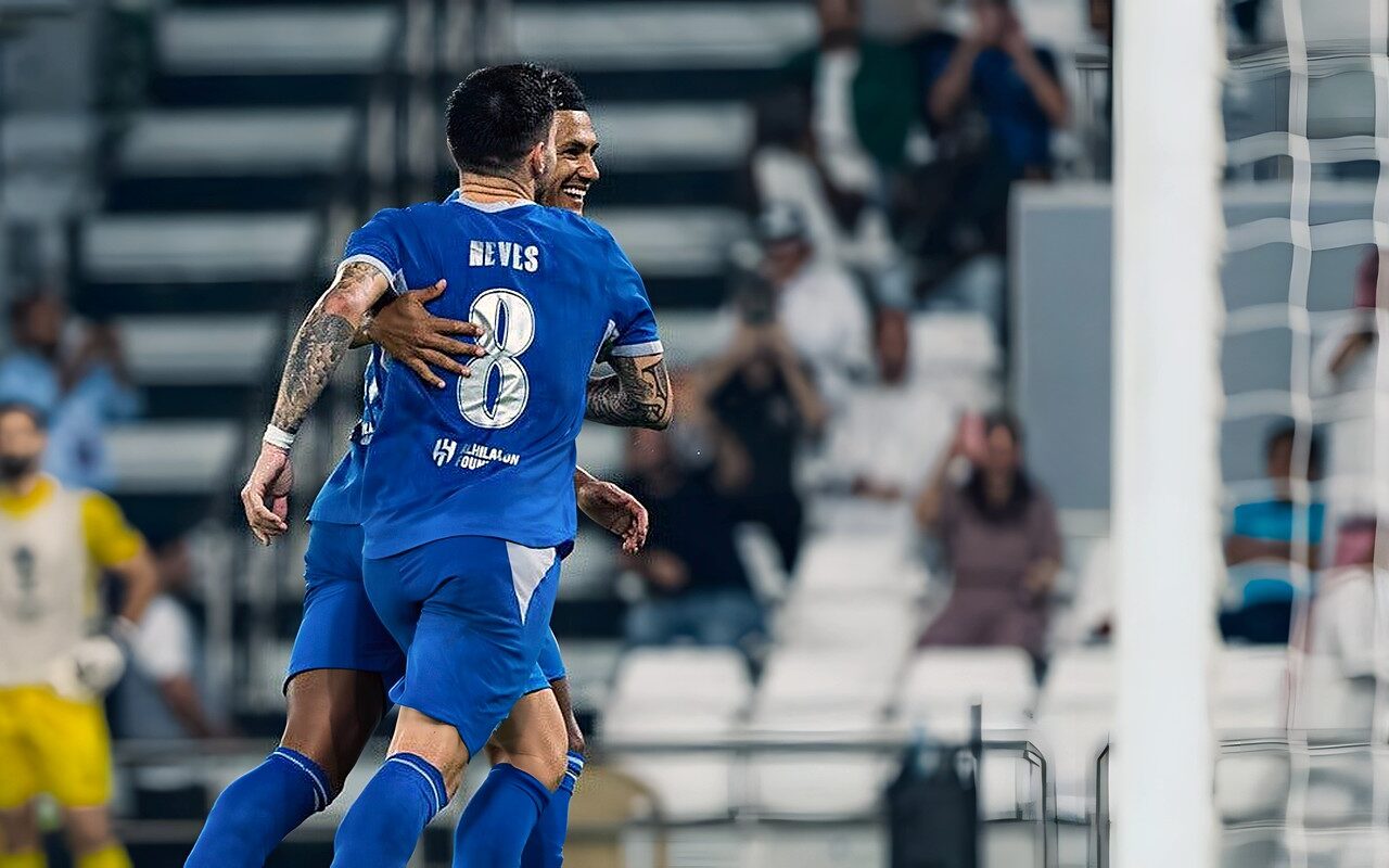 واتكينز ونيفيز يقودان الهلال للفوز على السد في نخبة آسيا