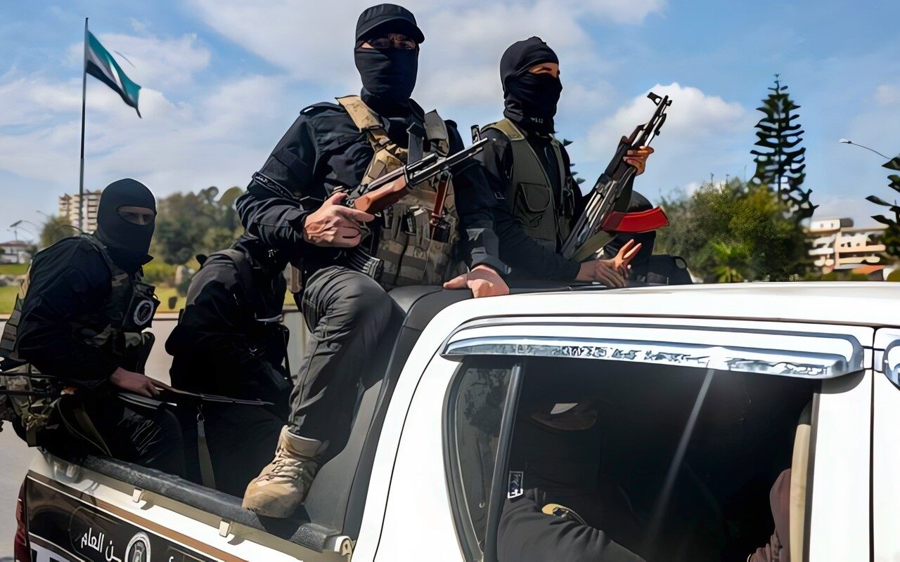 قتلى بانفجار على طريق دولية قرب دمشق- (فيديو) 