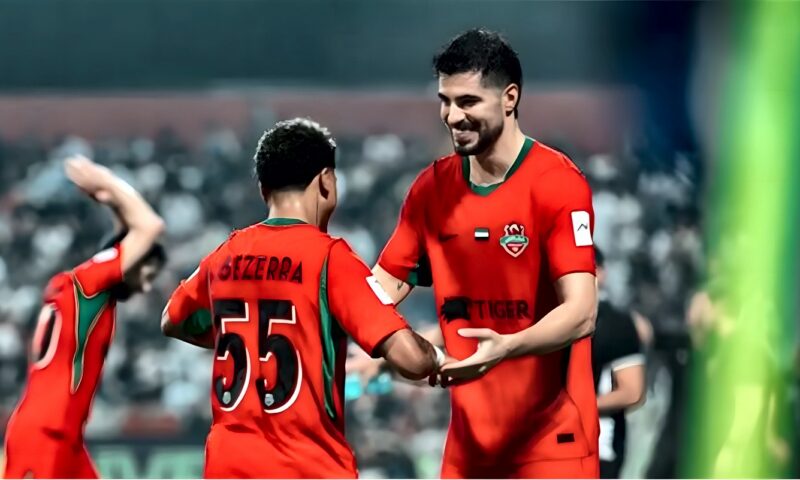 بيزيرا يقود شباب الأهلي الإماراتي للفوز على استقلال إيران بثنائية في دوري أبطال آسيا