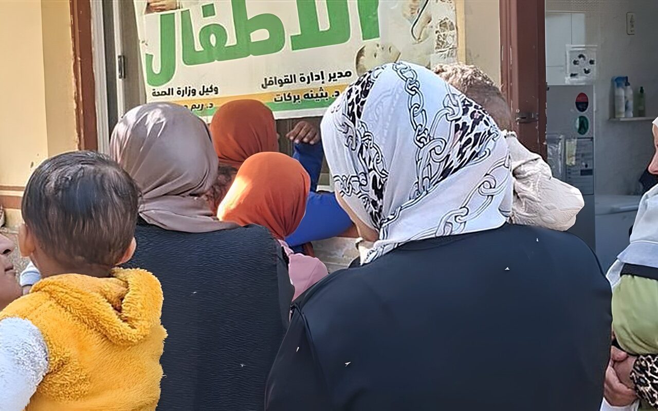 الكشف على 1462 مواطنًا خلال قافلة الطبية بقرية طوسون بالإسماعيلية