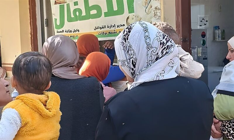 الكشف على 1462 مواطنًا خلال قافلة الطبية بقرية طوسون بالإسماعيلية