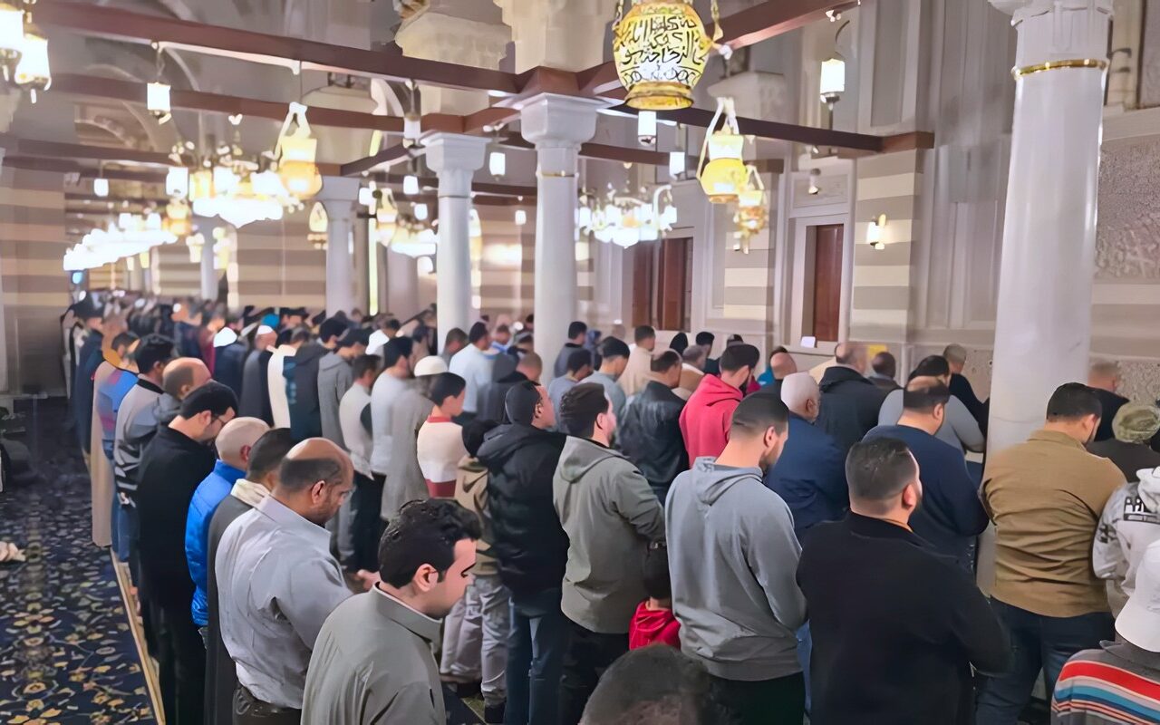 مواقيت الصلاة اليوم الإثنين 26 – 10 – 2026 في القاهرة والمحافظات