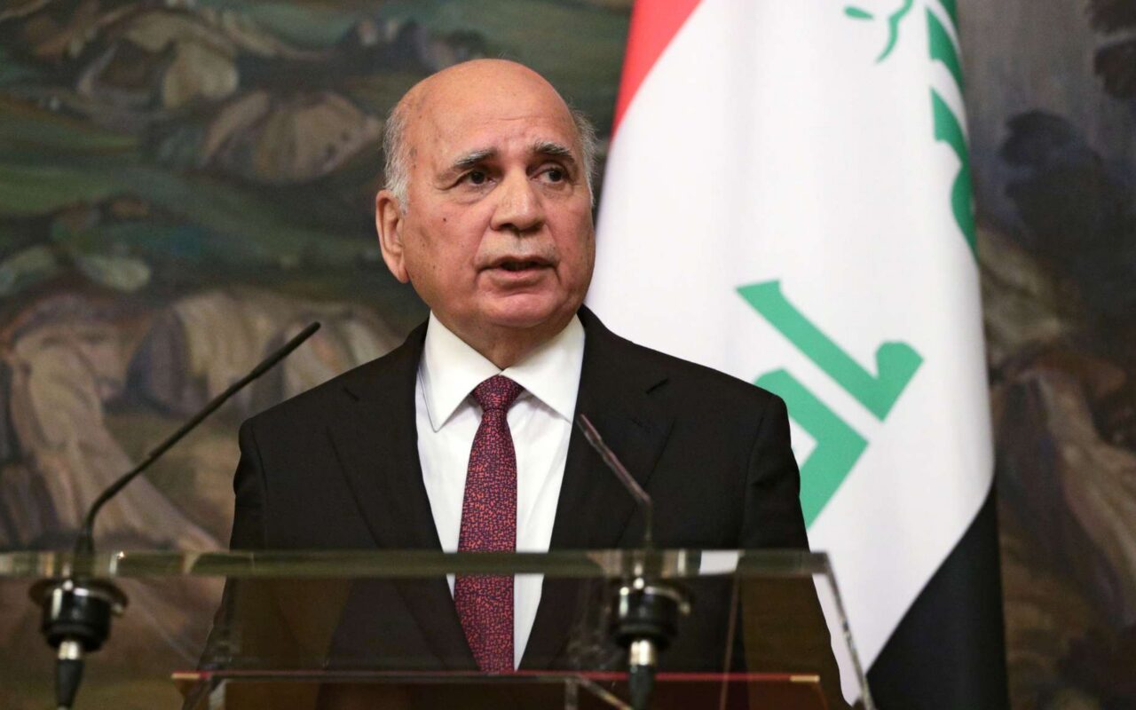 وزير خارجية العراق: اتصالات مع دول الخليج وإيران لعقد اجتماع مشترك مع العراق لتعزيز الأمن الإقليمي
