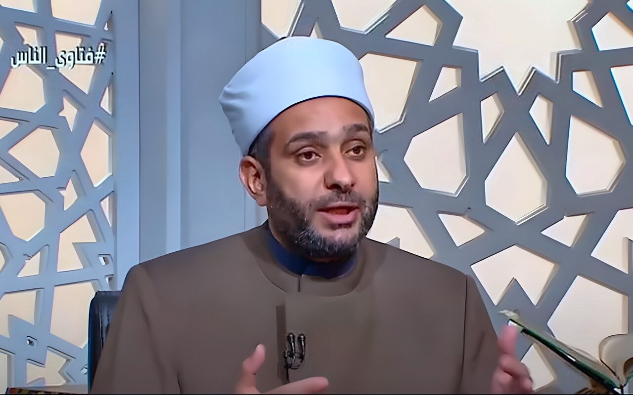 زوجي حلف يمين طلاق للمرة الثانية ثم راجعني.. هل أصبحت محرمة عليه؟ ( فيديو)