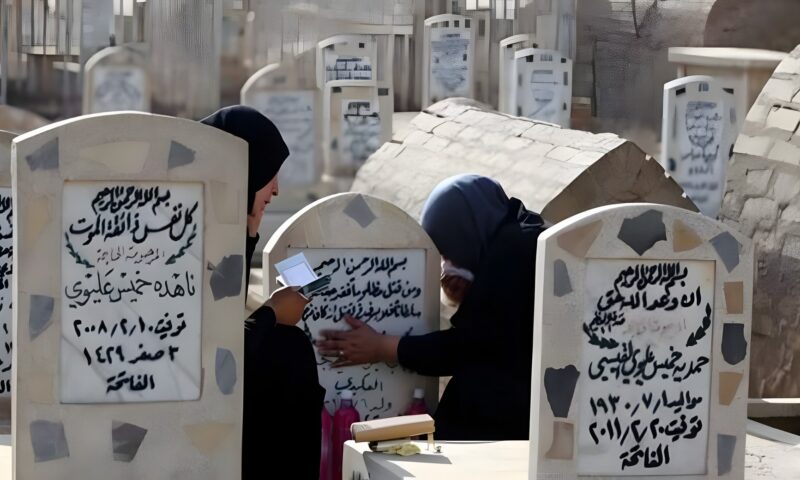 هل يلتقي الأبناء بآبائهم المتوفين في الجنة؟.. أمين الفتوى يجيب