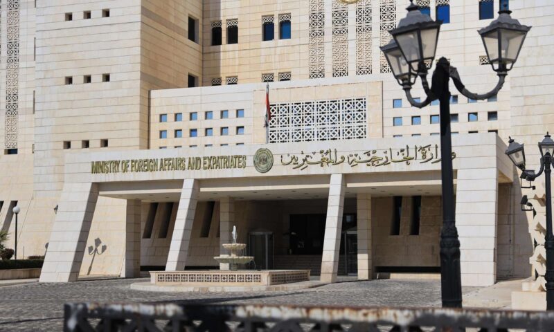 سوريا تعلن وقوفها إلى جانب السعودية في مواجهة هجمات “أنصار الله”
