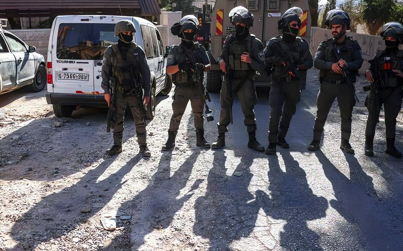 حملة فلسطينية: الجيش الإسرائيلي يحتجز 11 متضامنا أجنبيا جنوبي الضفة