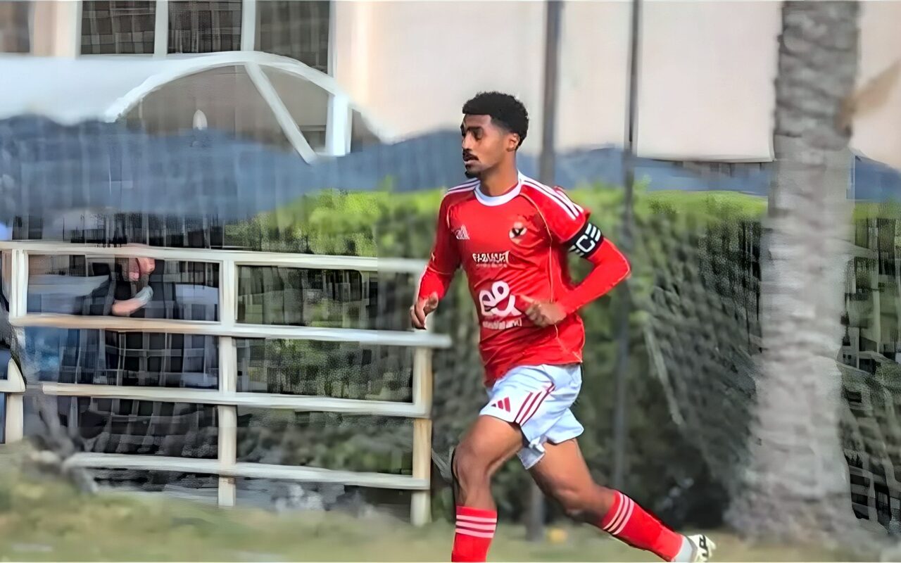 اتجاه في الأهلي لتصعيد إياد مدحت للفريق الأول