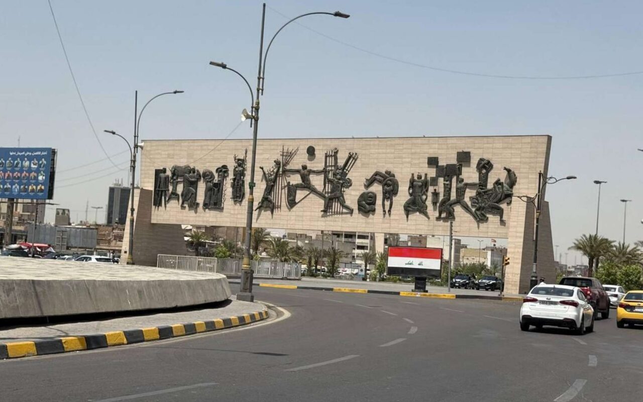 العراق… إعفاء رئيس جهاز المخابرات الوطني من منصبه