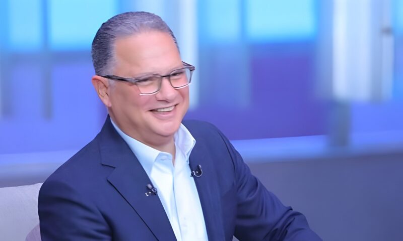 “يحدث في مصر” يكشف سبب زيادة أسعار الهواتف المحمول (فيديو)