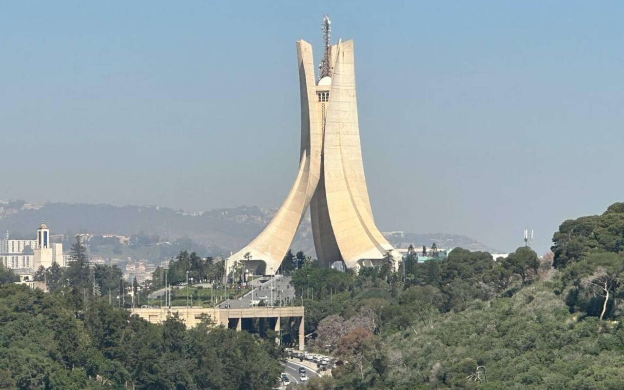 الجزائر تلوح بأوراقها الاقتصادية… حين تتحول الطاقة والأسمدة إلى أدوات لإعادة التوازن مع فرنسا