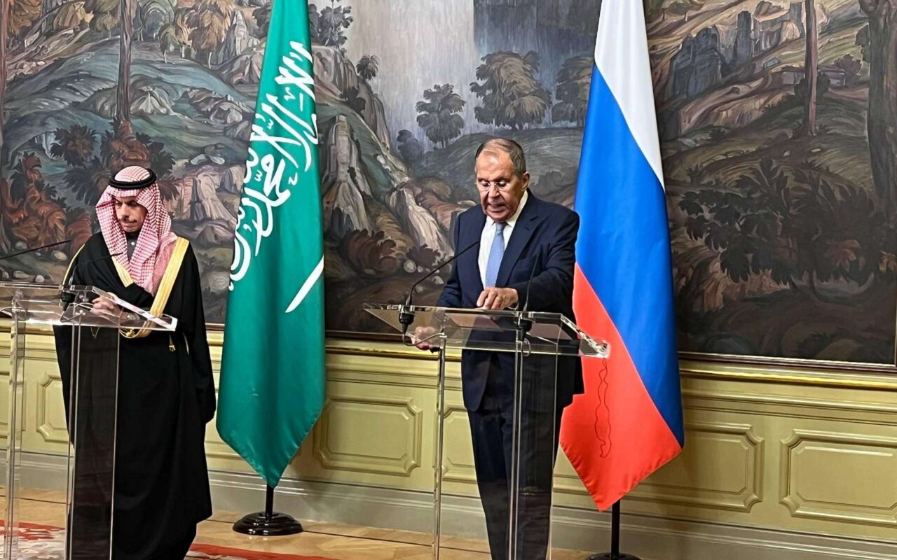 وزير الخارجية الروسي ونظيره السعودي يجريان مباحثات في المنامة – الخارجية الروسية