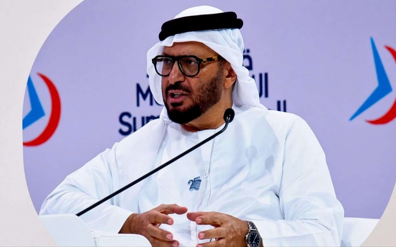 مستشار الرئيس الإماراتي يحث على إحياء العمل الخليجي المشترك على صعيدي الأمن والدفاع